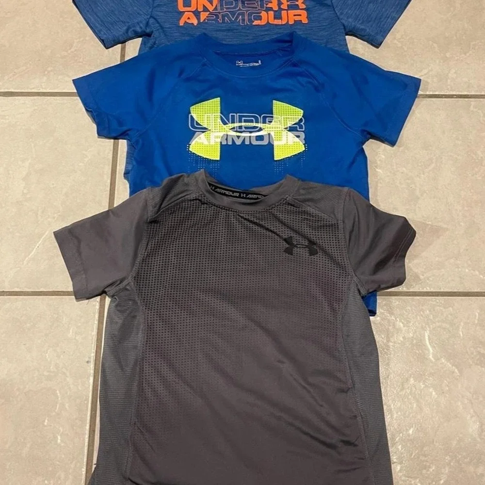 Bundle of Under Armour kids t-shirts YXS